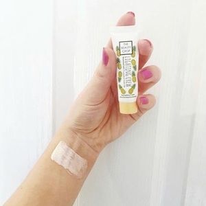 NWT | The Beauty Crop | The Lighting Crew